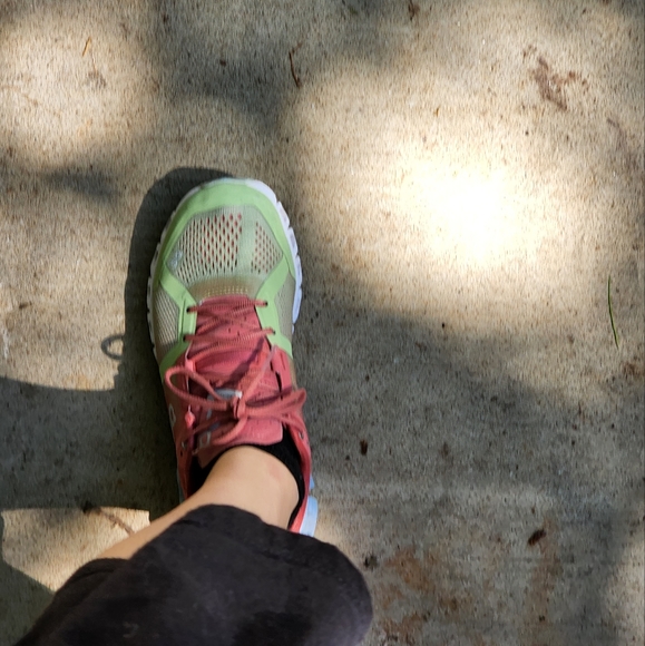 ON Running sneakers cloudflow V2 - Picture 2 of 8